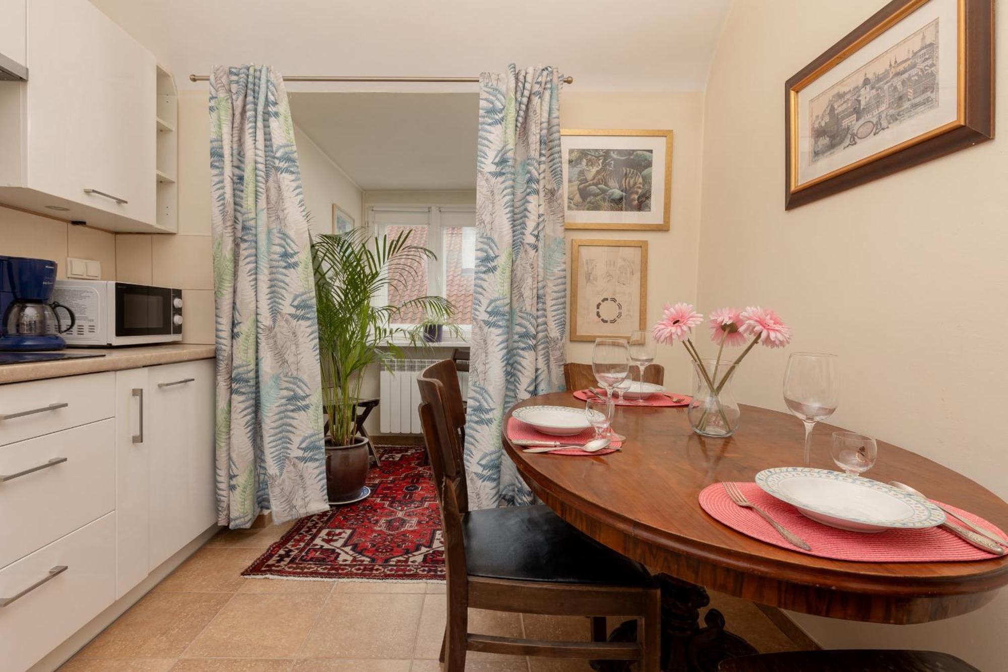 Atmospheric Apartment Next To Warsaw Old Town Square By Noclegi Renters Exterior photo